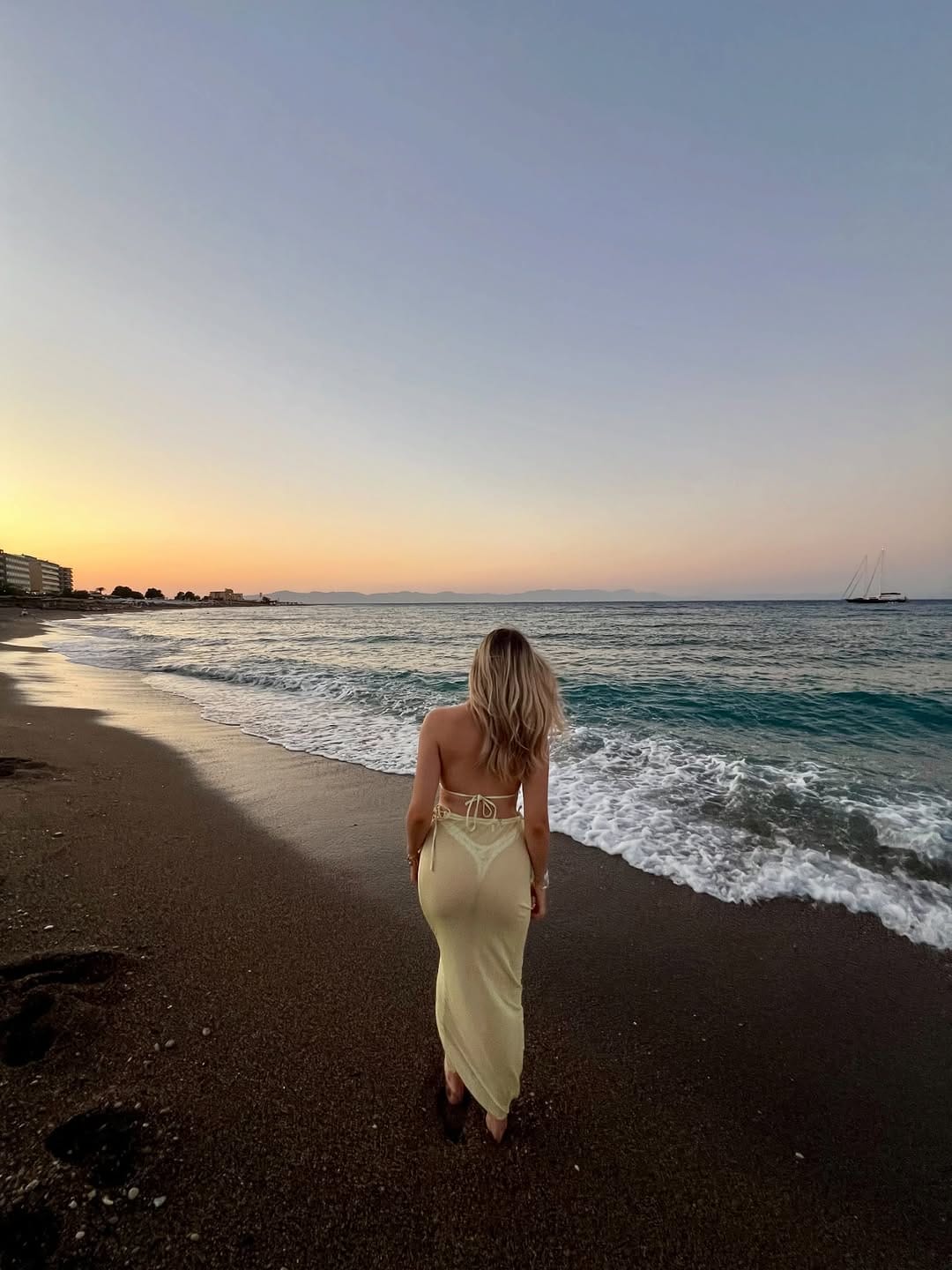 Post 10 by Victoria Wiecek on Instagram (image)