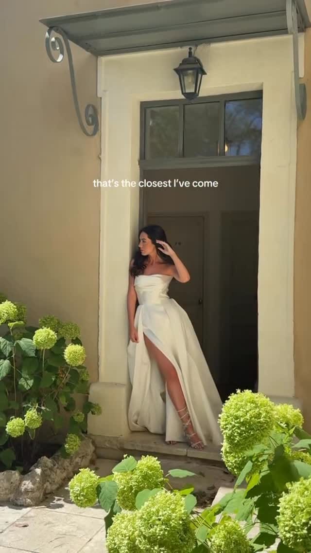 Post 8 by Victoria Underwood on Instagram (video)