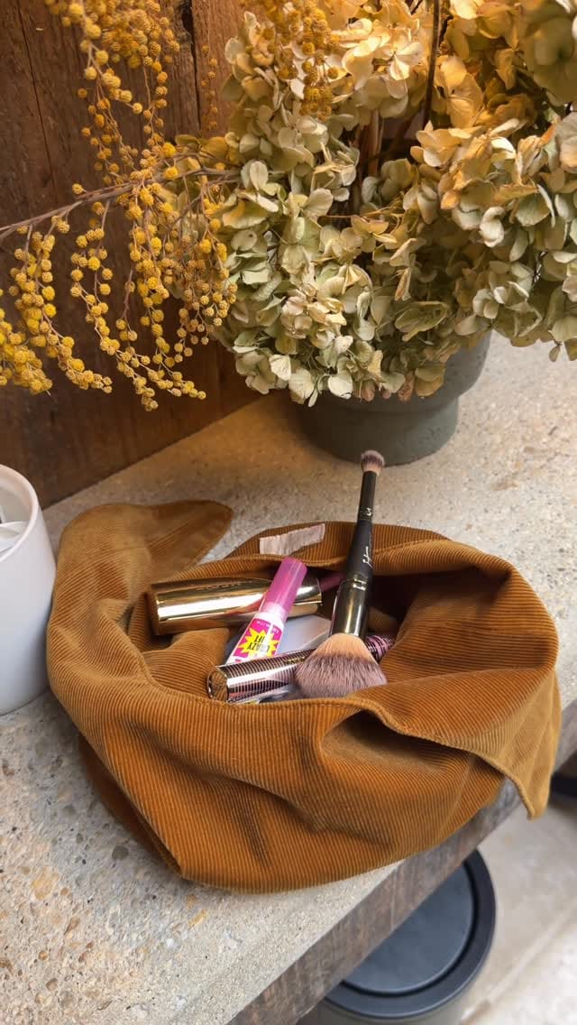 Post 1 by Victoria Underwood on Instagram (video)