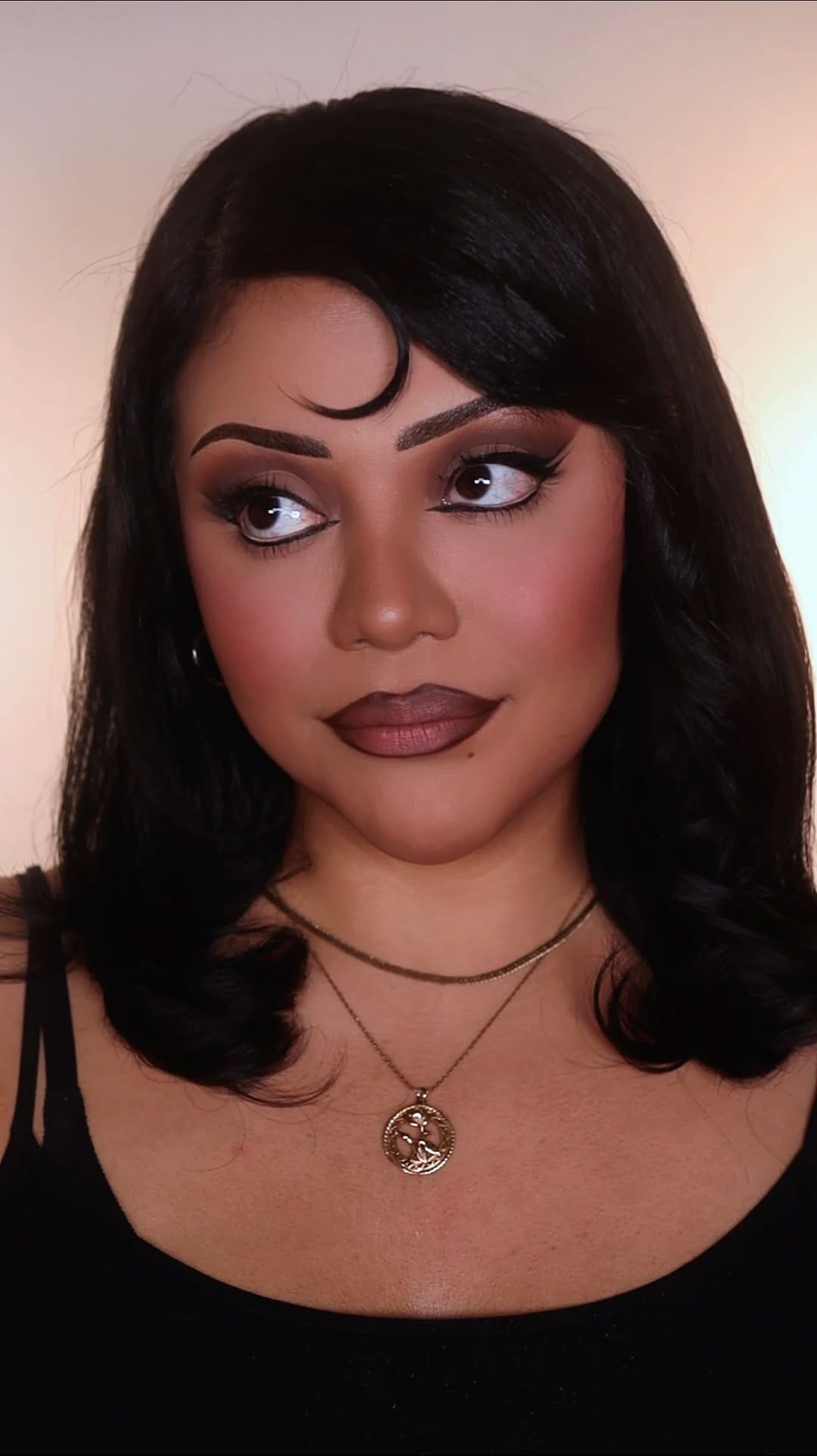 Post 5 by Victoria Davette on Instagram (video)