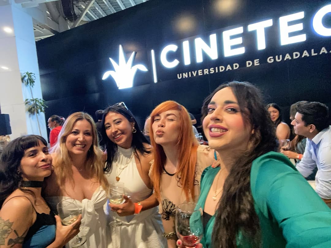 Post 3 by Victoria Stefan Fx | Maquillaje Artístico on Instagram (carousel)