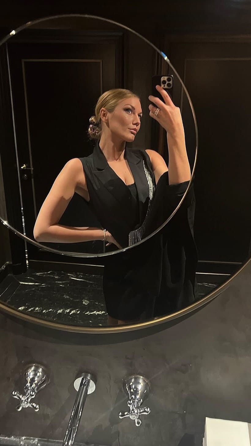 Post 9 by victoria prince on Instagram (video)