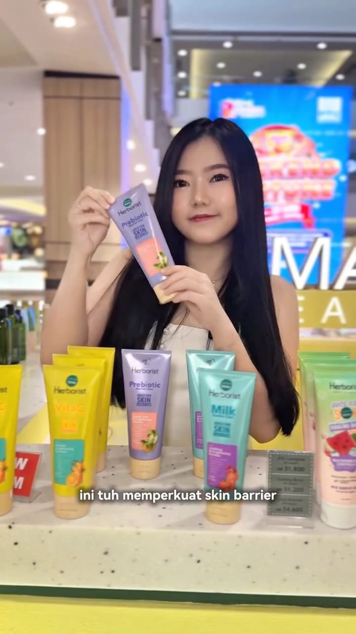 Post 7 by Oemah Herborist Store on Instagram (video)