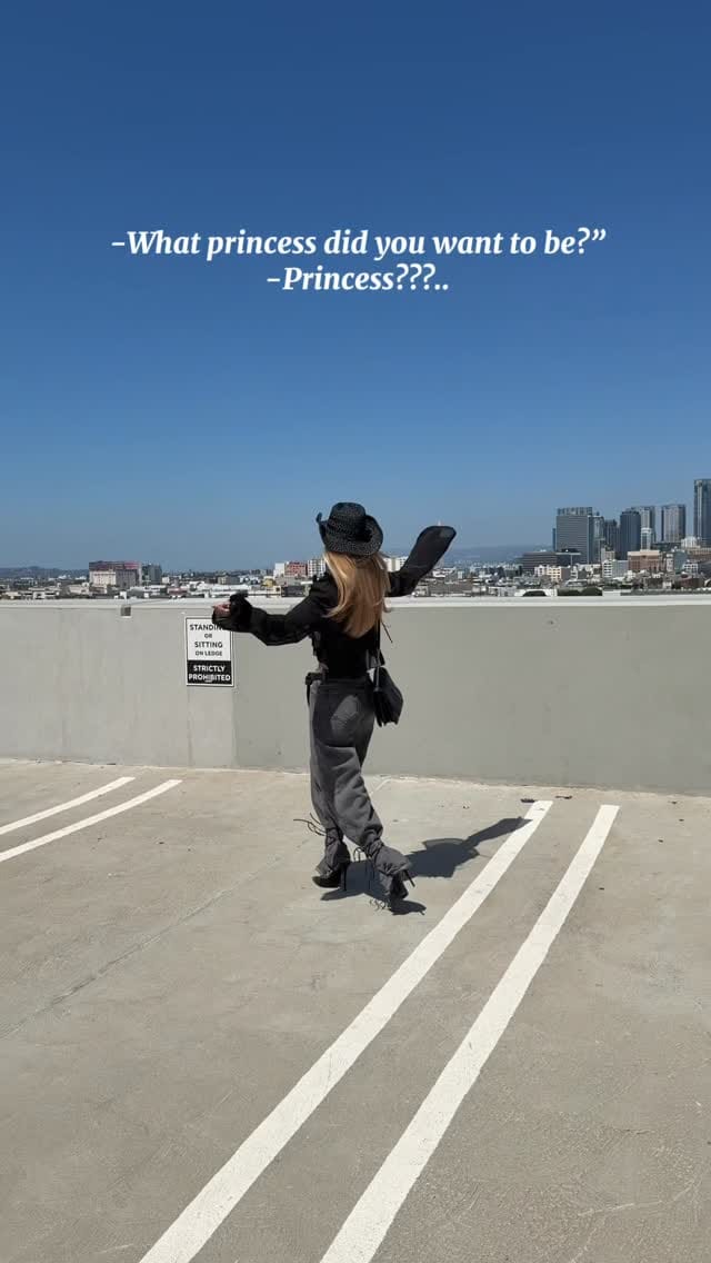 Post 3 by Viktoriia Zorina | LA | Influencer | Content creator on Instagram (video)