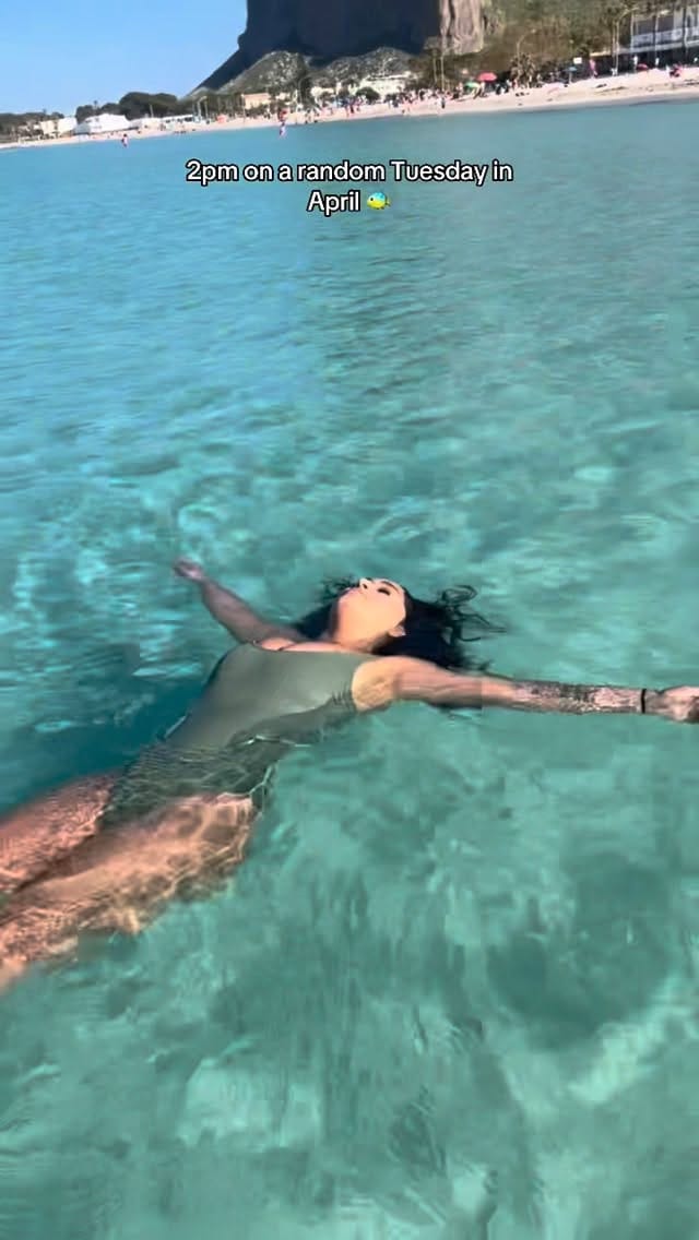 Post 7 by MEL on Instagram (video)