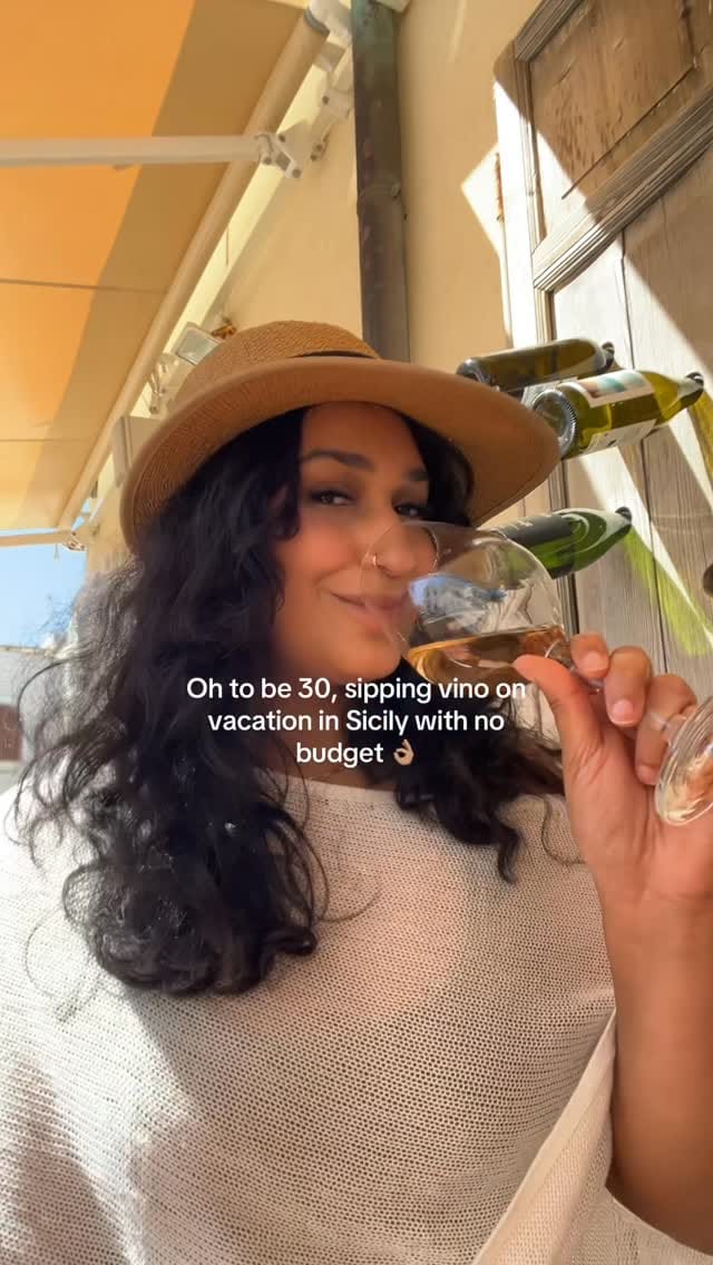 Post 4 by MEL on Instagram (video)