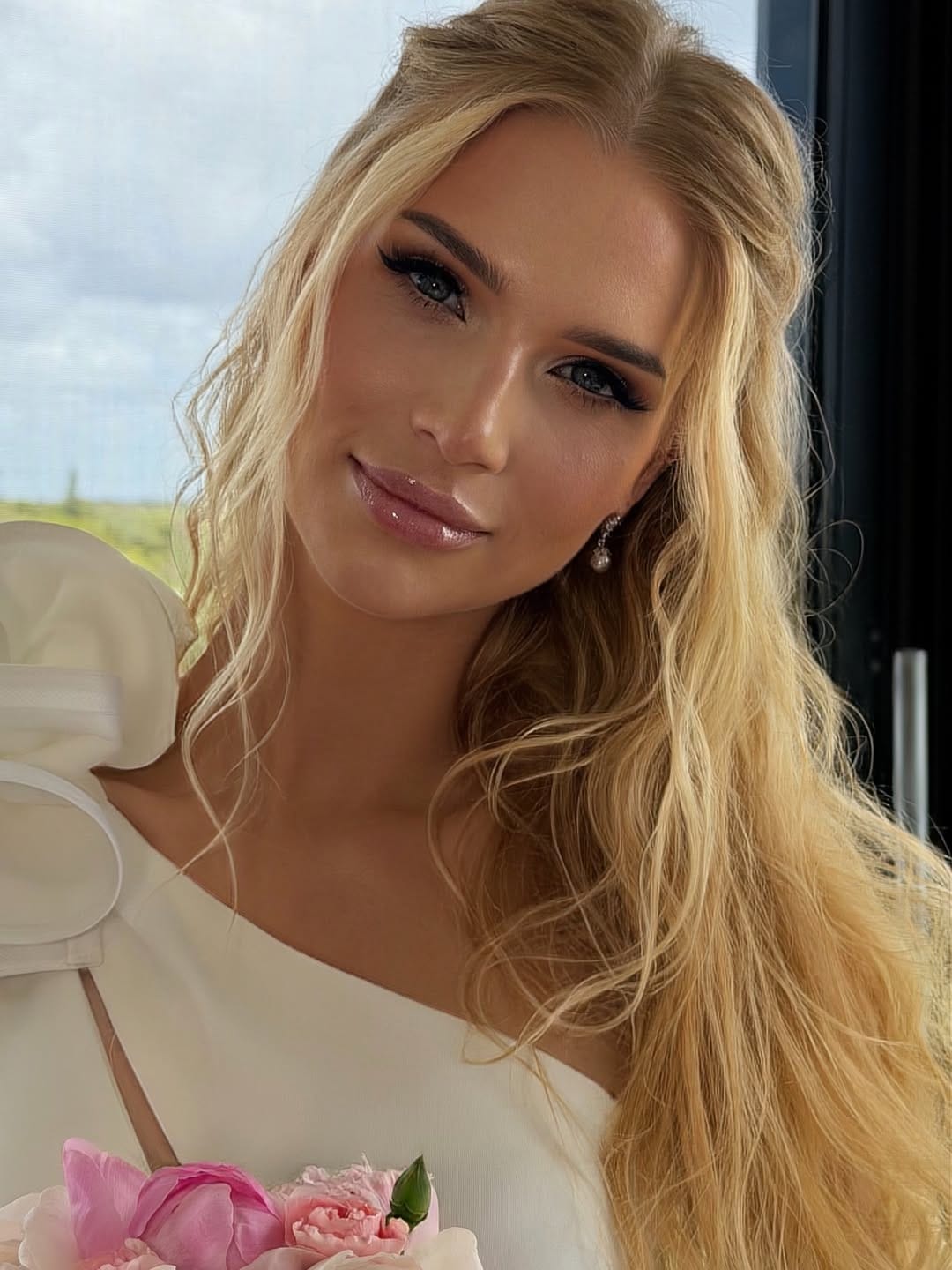 Post 5 by Victoria Riaboshapka | Beauty Expert on Instagram (carousel)