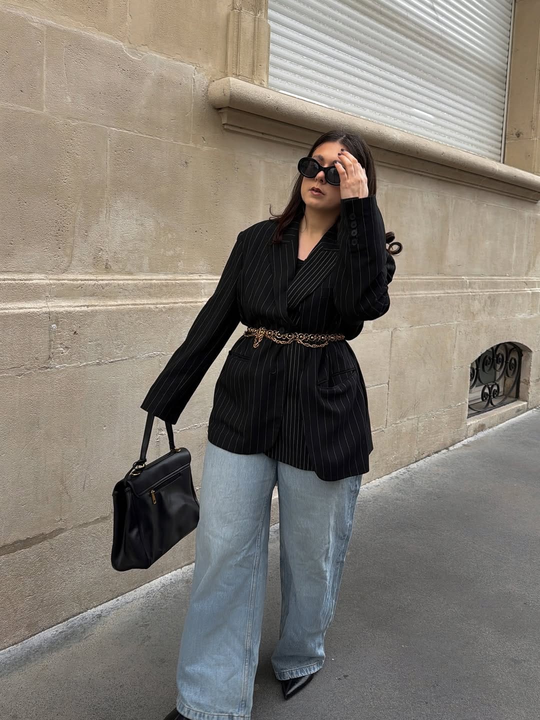 Post 8 by Victoria 🐜| MINIMALIST FASHION on Instagram (carousel)