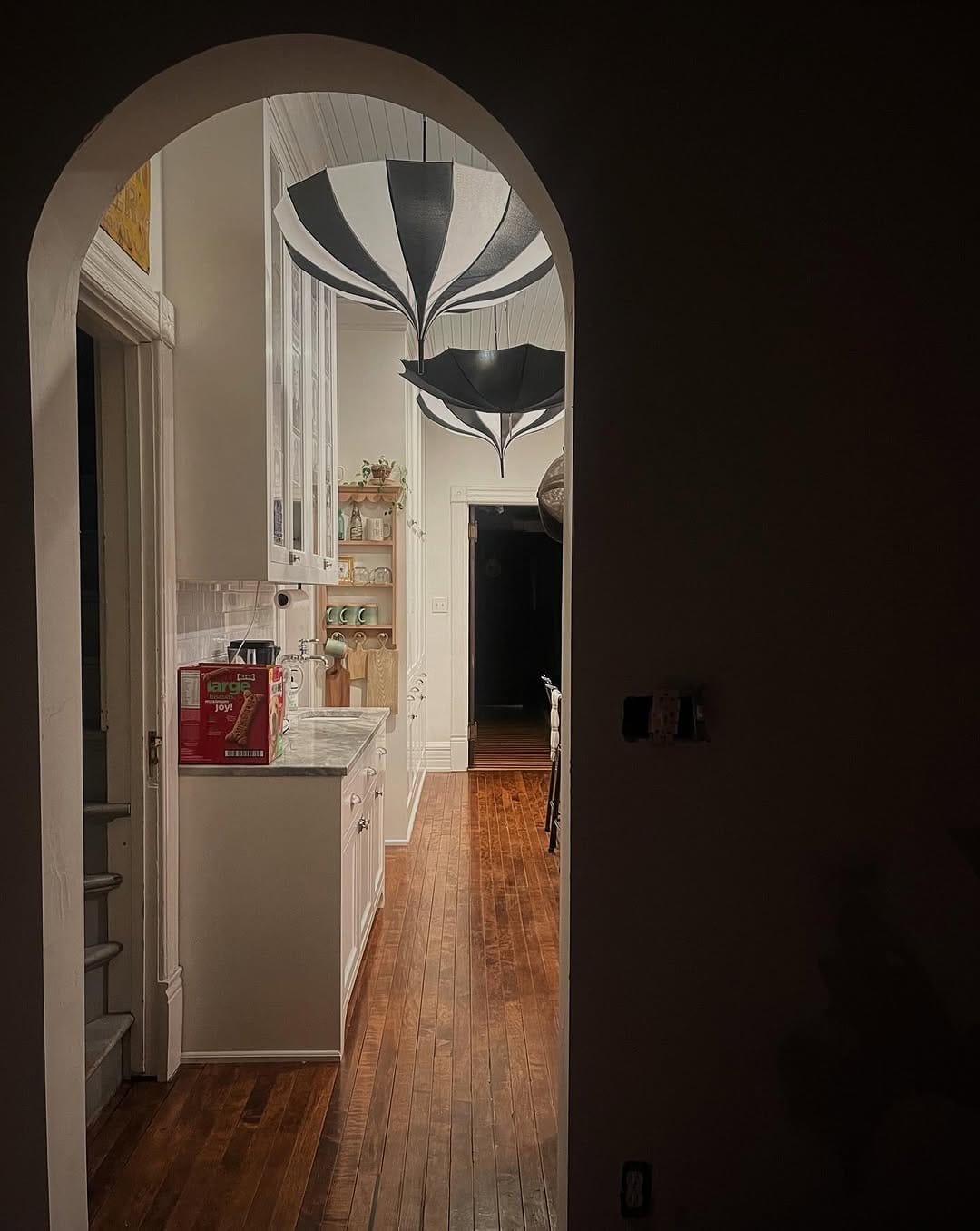 Post 6 by The Victorian Farmhouse on Instagram (image)