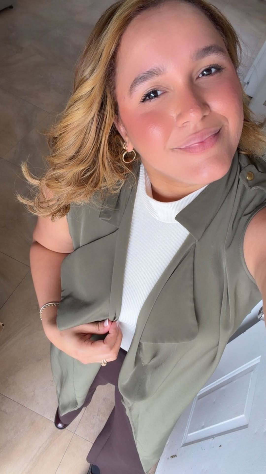 Post 3 by Outfitforchurch on Instagram (video)