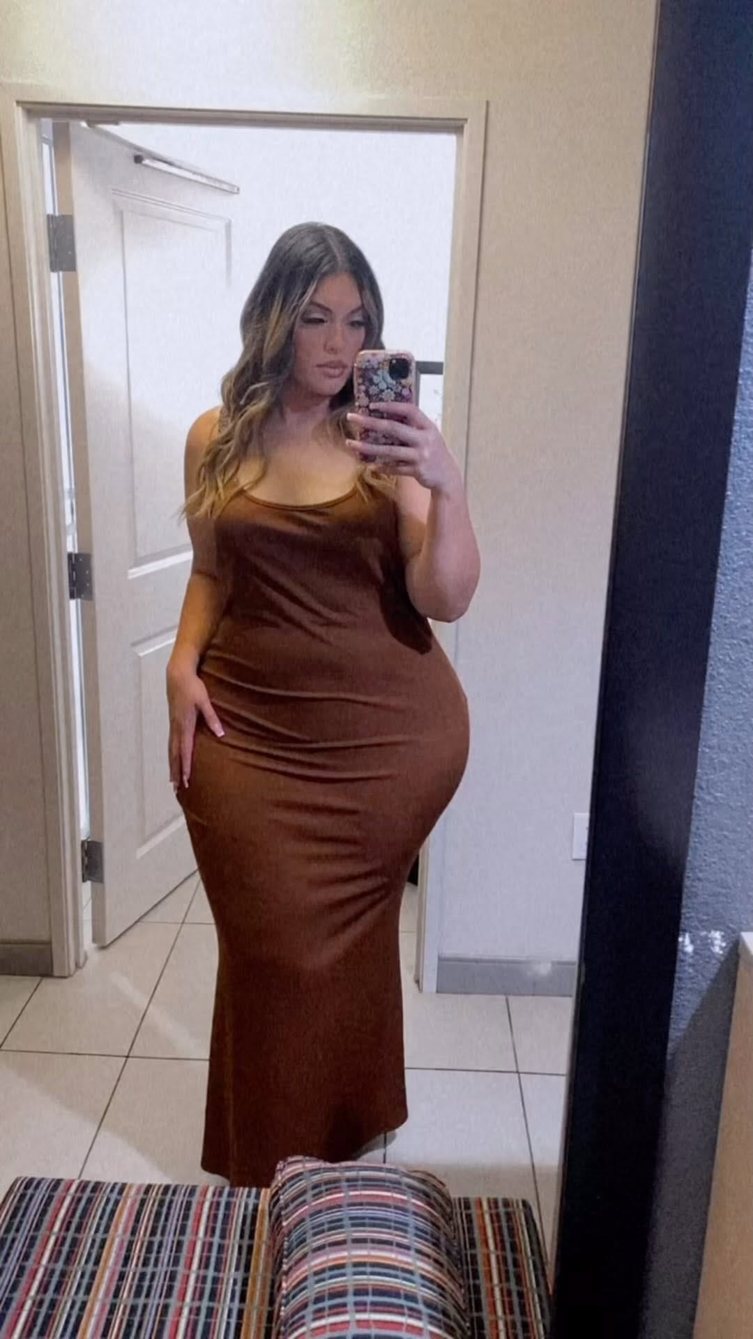 Post 4 by Victoria Rodriguez on Instagram (video)