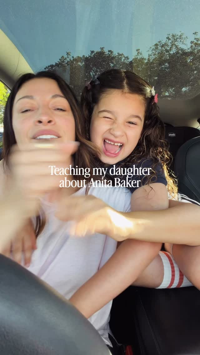 Post 10 by Karen Comas on Instagram (video)