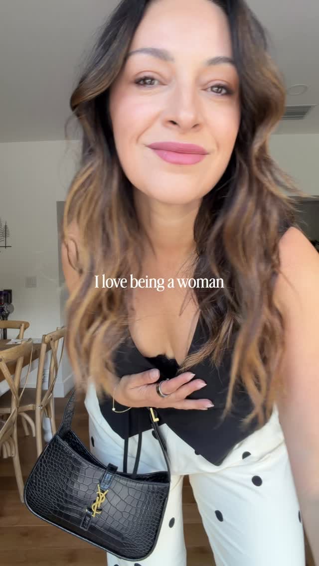 Post 4 by Karen Comas on Instagram (video)