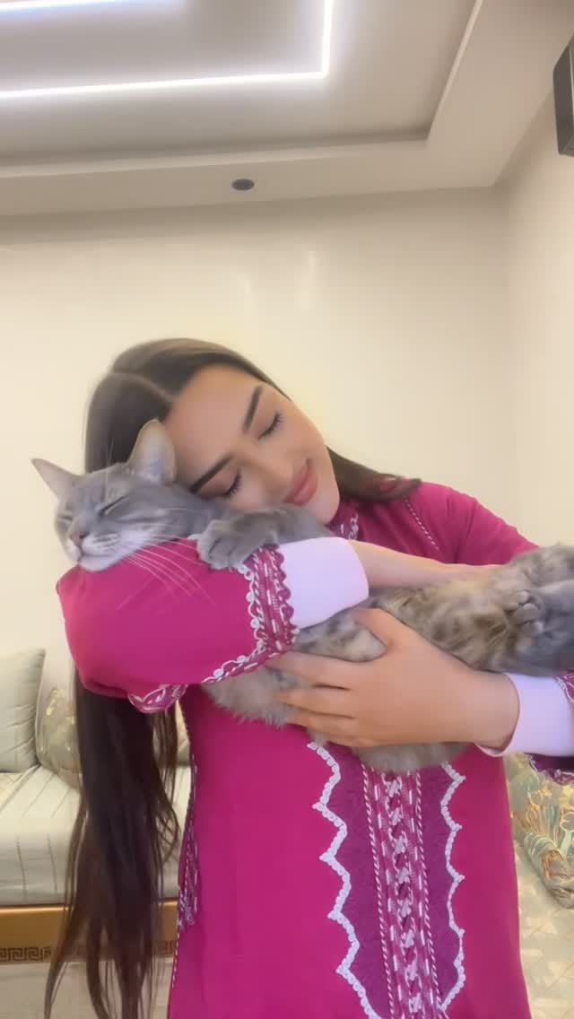 Post 4 by Shirin Victoria Antaki🧿 on Instagram (video)