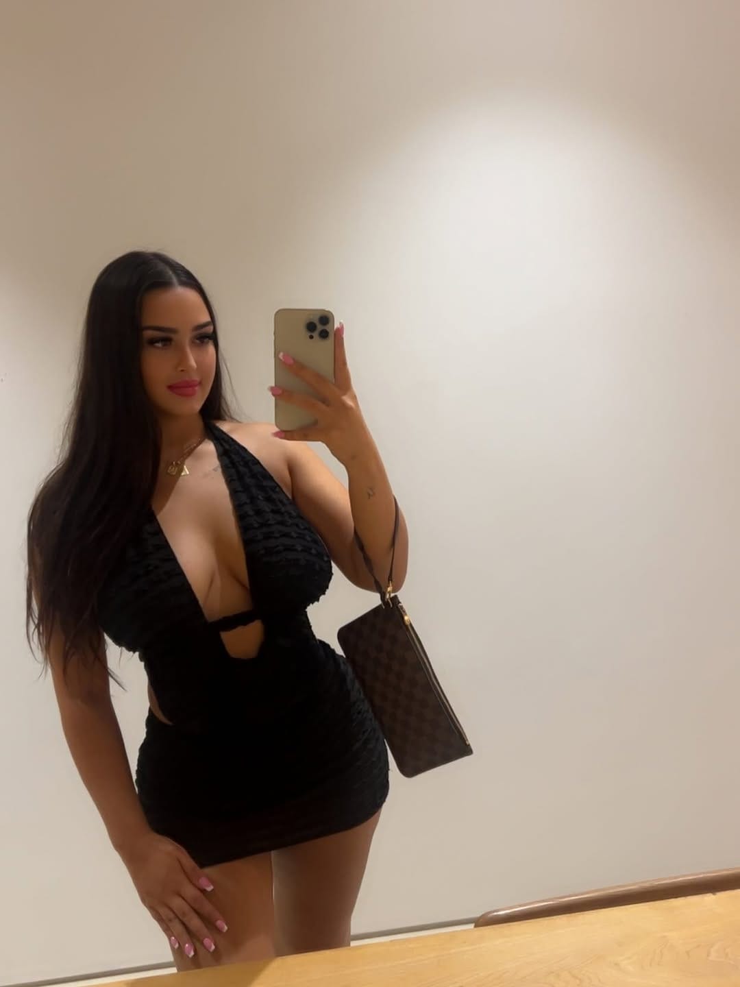 Post 8 by Shirin Victoria Antaki🧿 on Instagram (carousel)
