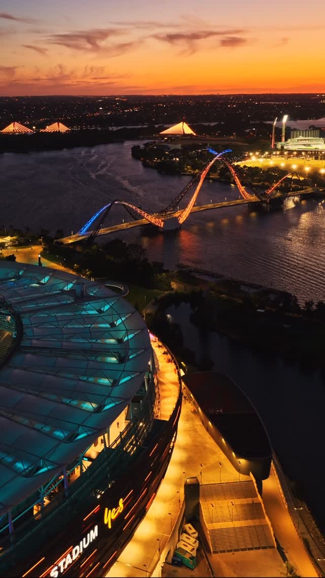 Post 7 by Franco Reñones | Australia on Instagram (video)