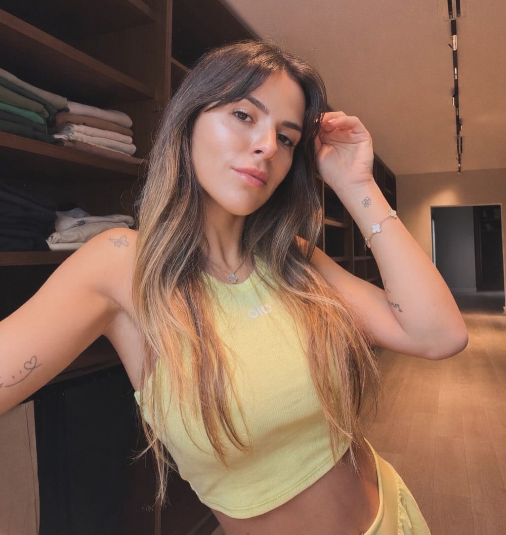 Post 9 by Camila Galante on Instagram (carousel)