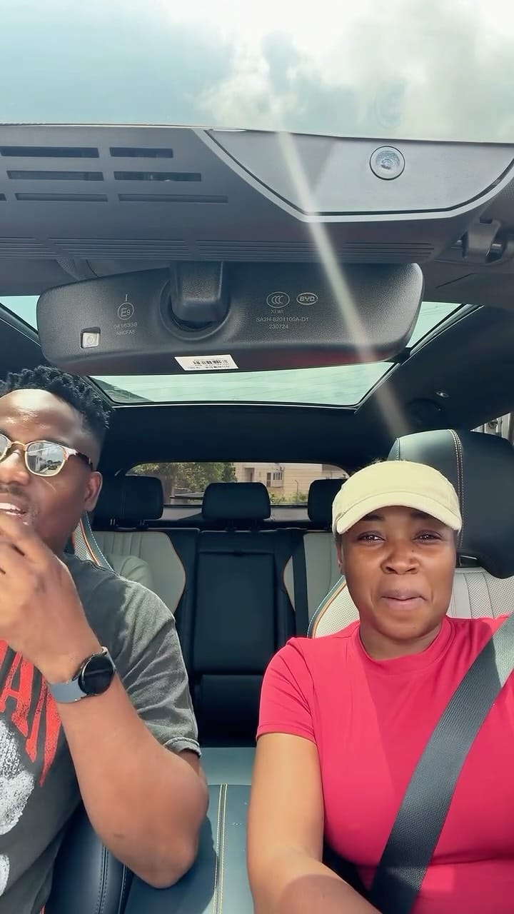 Post 5 by Victoire Mahounou on Instagram (video)