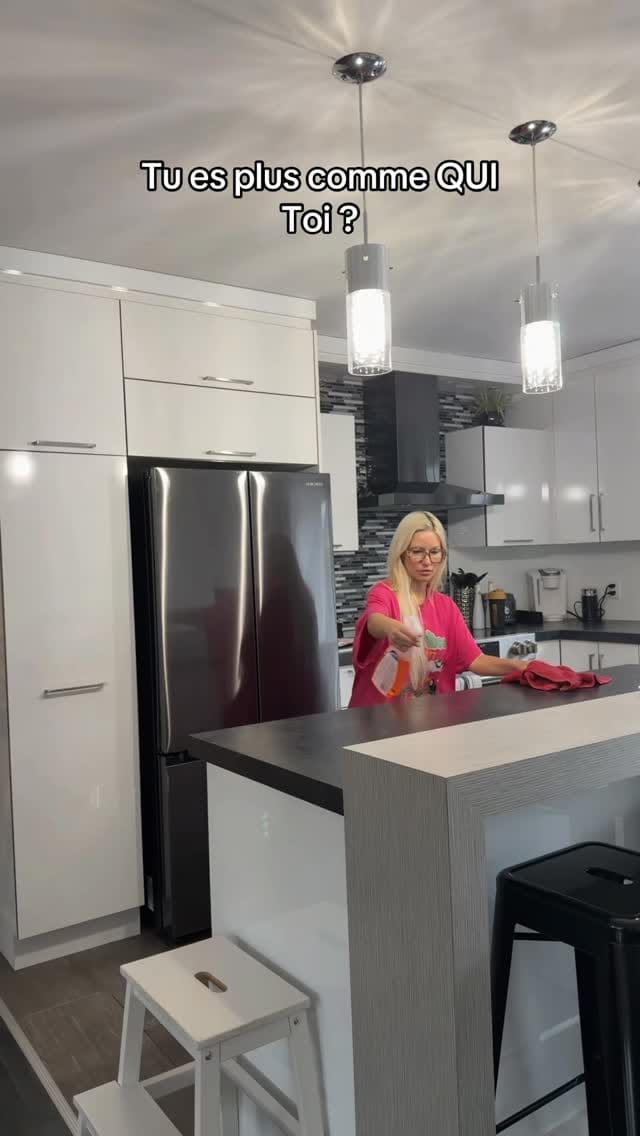 Post 6 by Amélie Tremblay on Instagram (video)