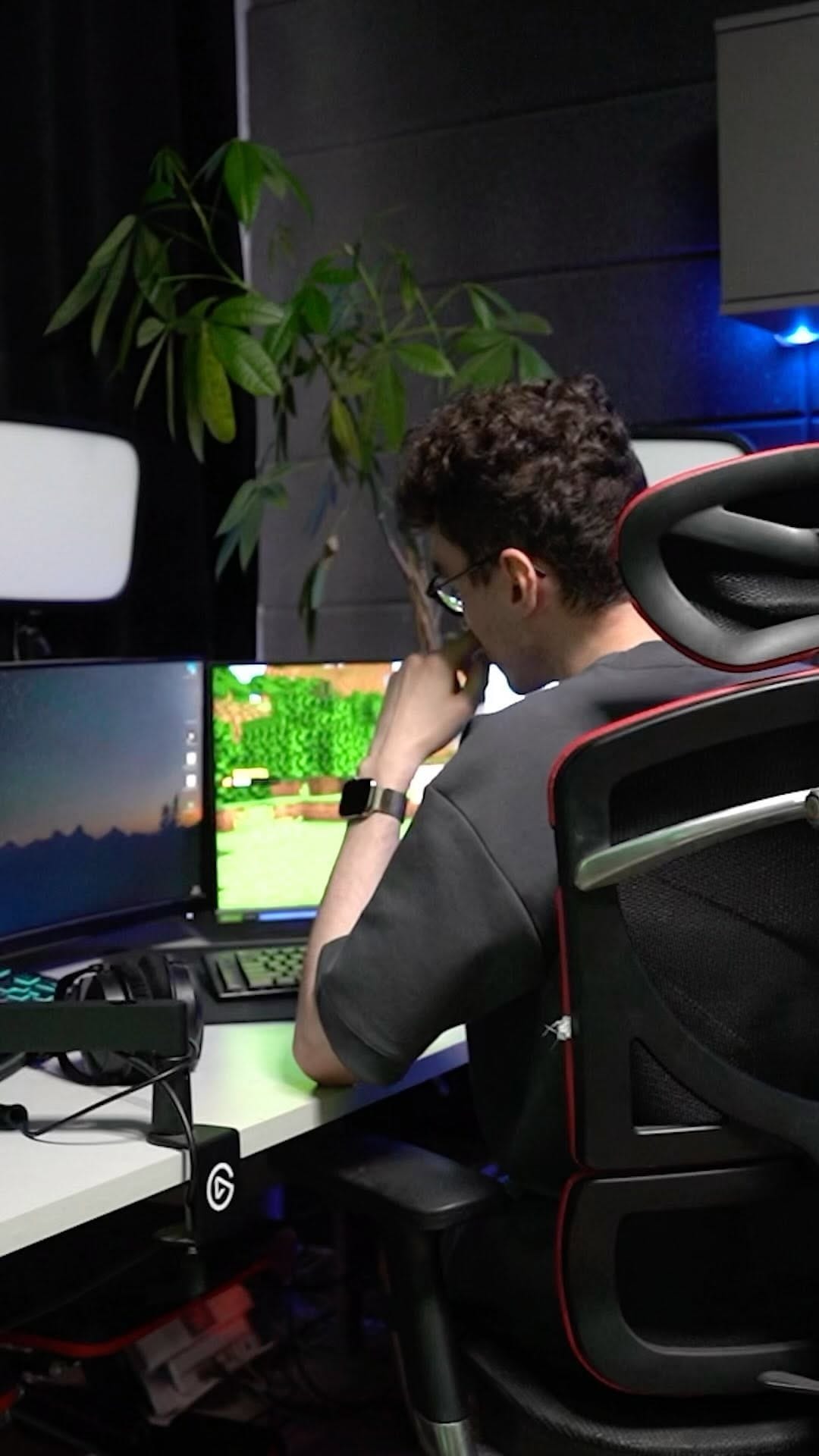 Post 5 by Dawid DEYV Kochanek on Instagram (video)