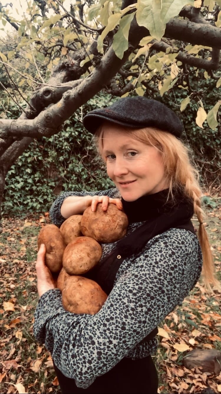 Post 8 by Catherine O’Brien on Instagram (video)