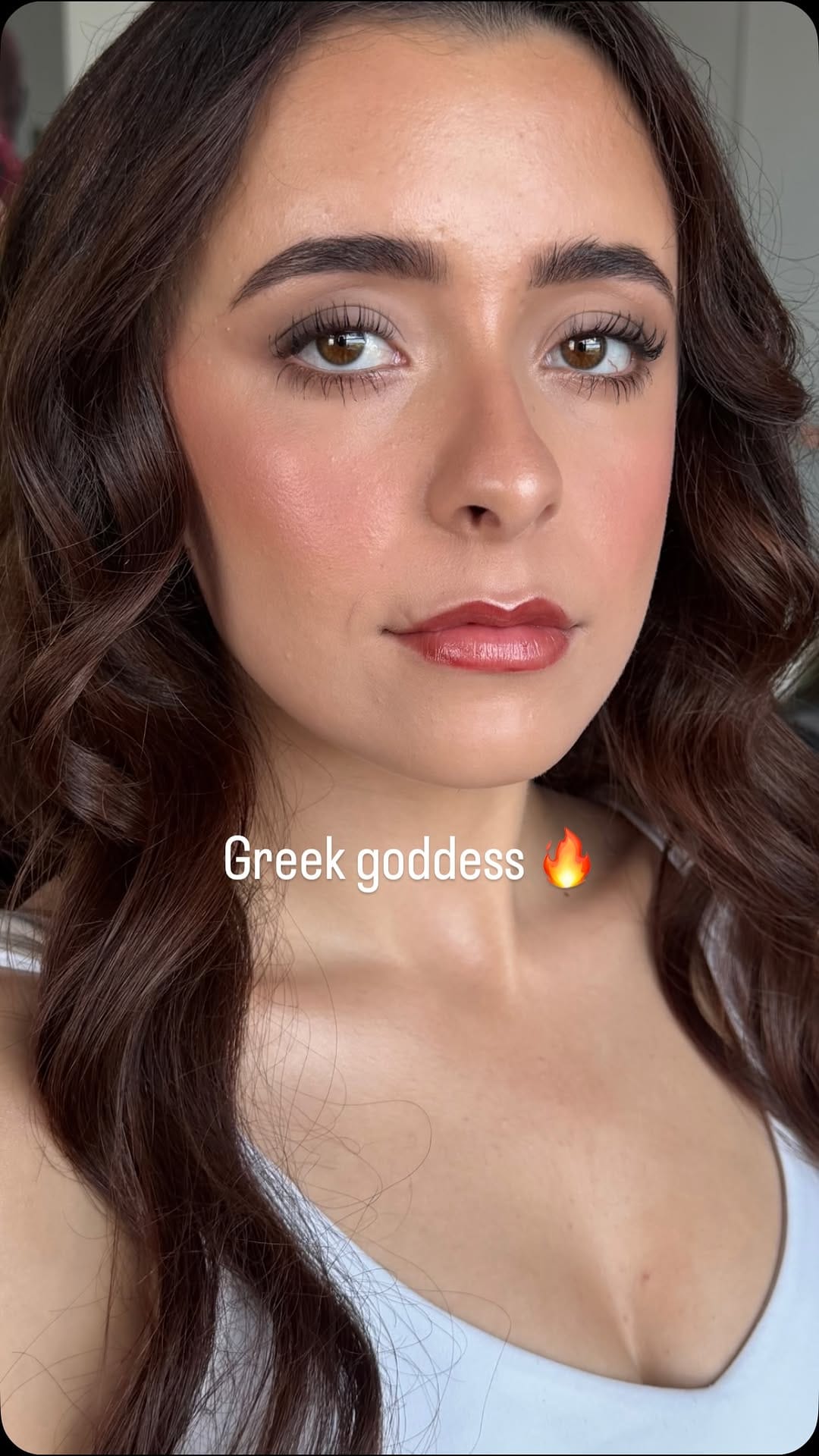 Post 9 by SCARLETT QUARMBY Australian Makeup Artist on Instagram (video)