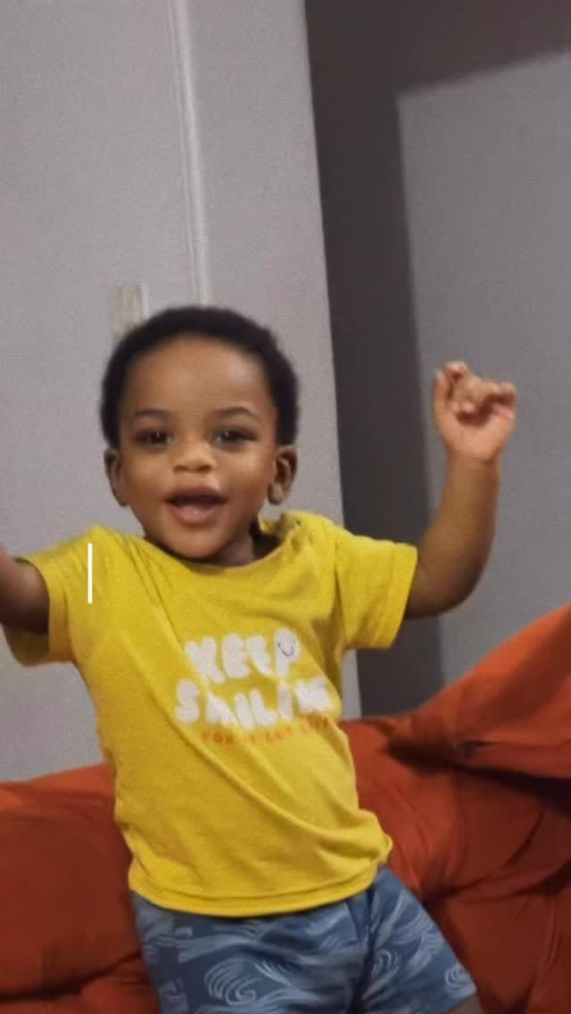 Post 8 by Zina & Ziora on Instagram (video)