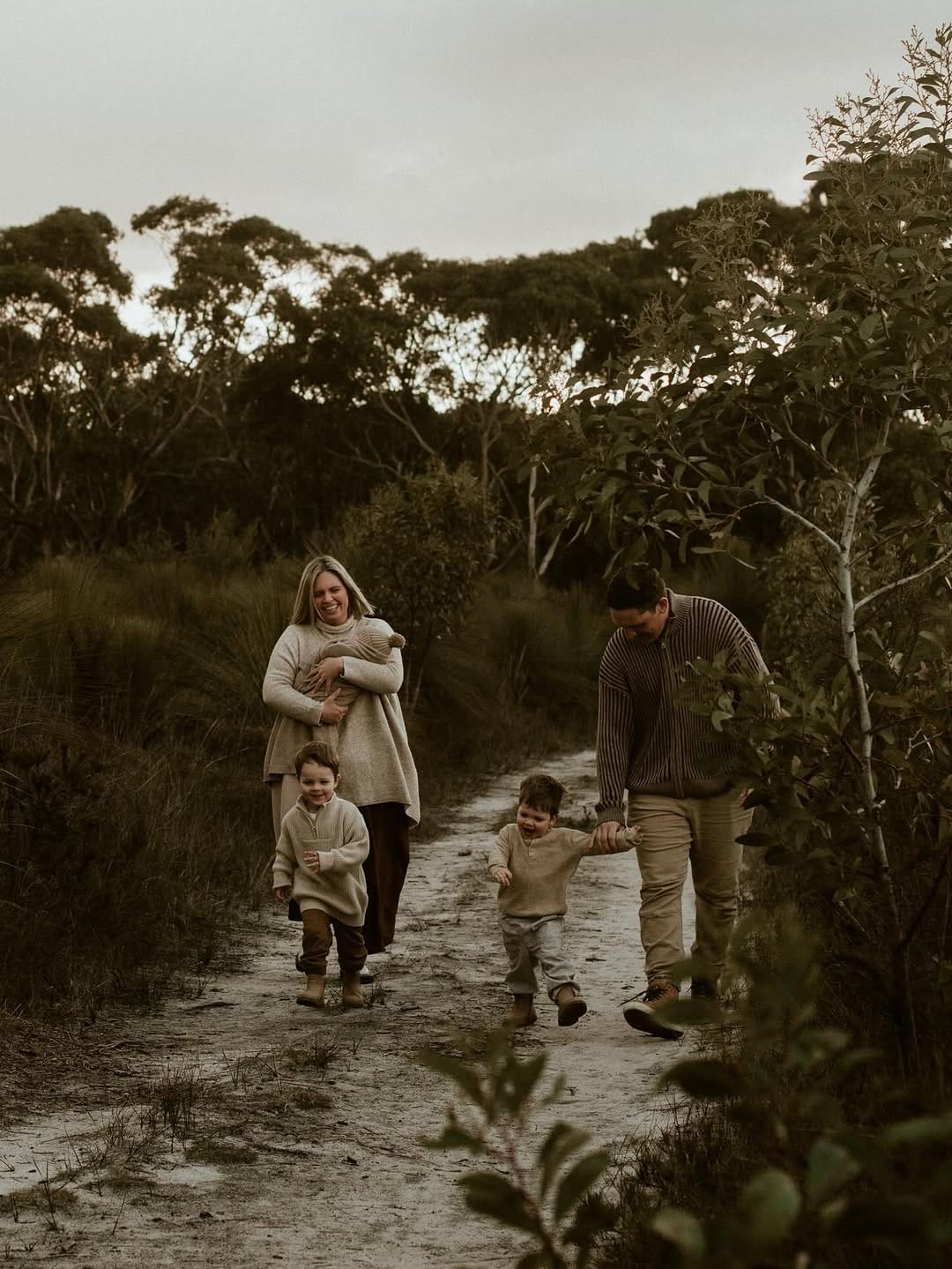 Post 6 by FOLK Photography: Alana Ridgway Family + Maternity photographer on Instagram (carousel)