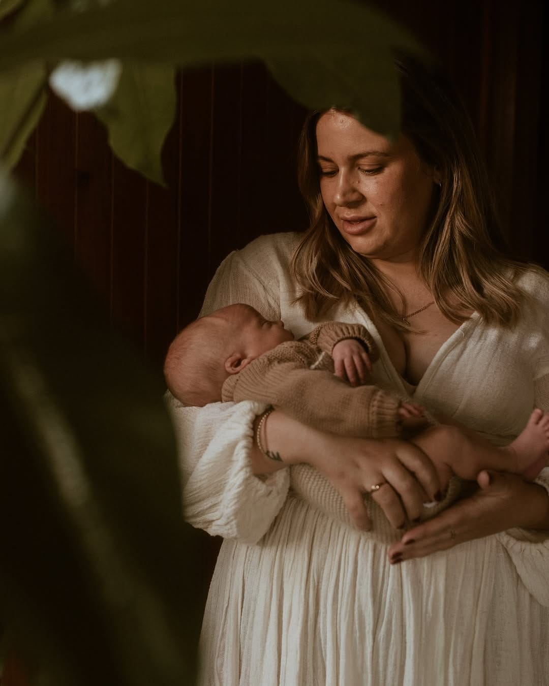 Post 10 by FOLK Photography: Alana Ridgway Family + Maternity photographer on Instagram (carousel)