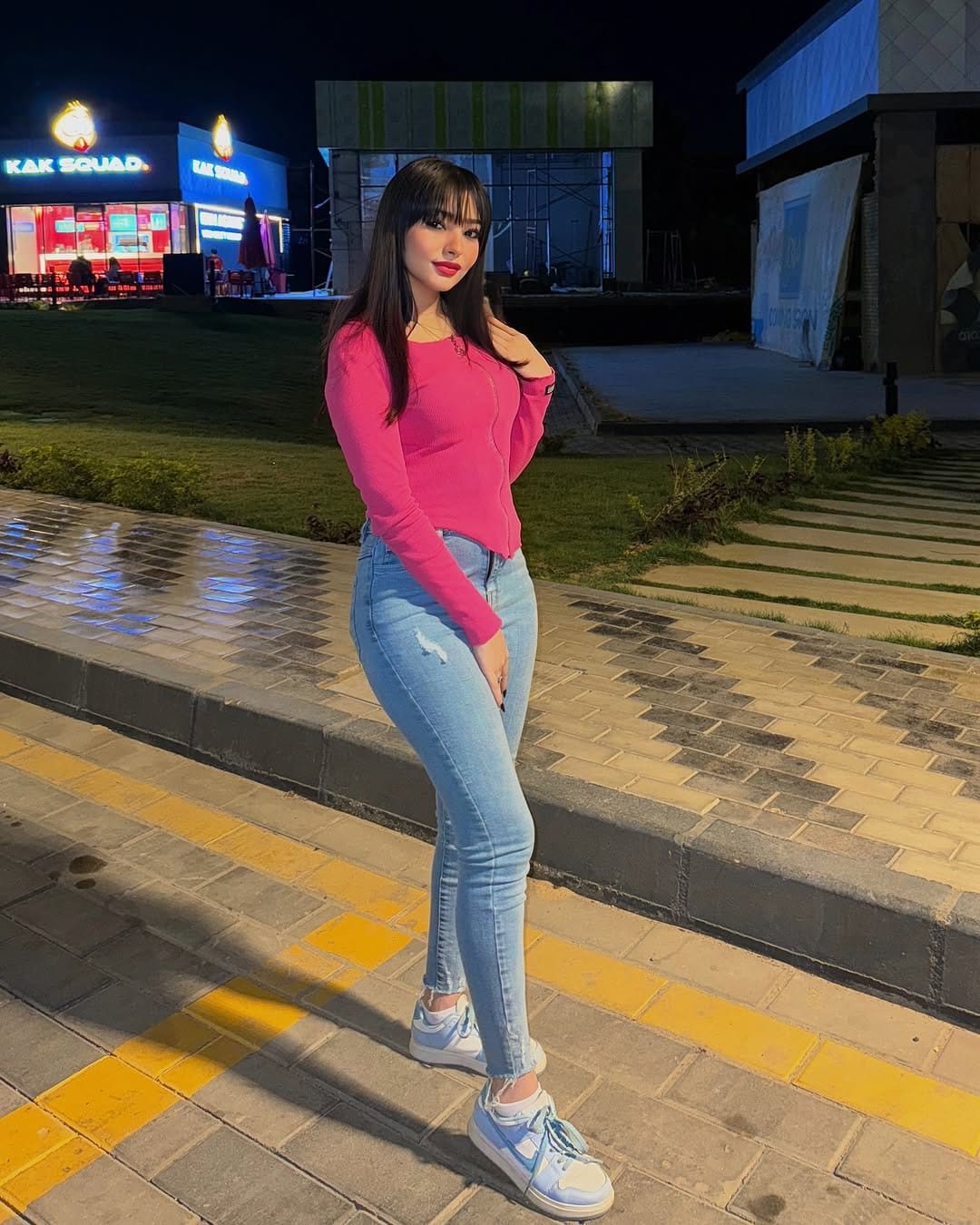 Post 10 by Hasna Hossam on Instagram (image)