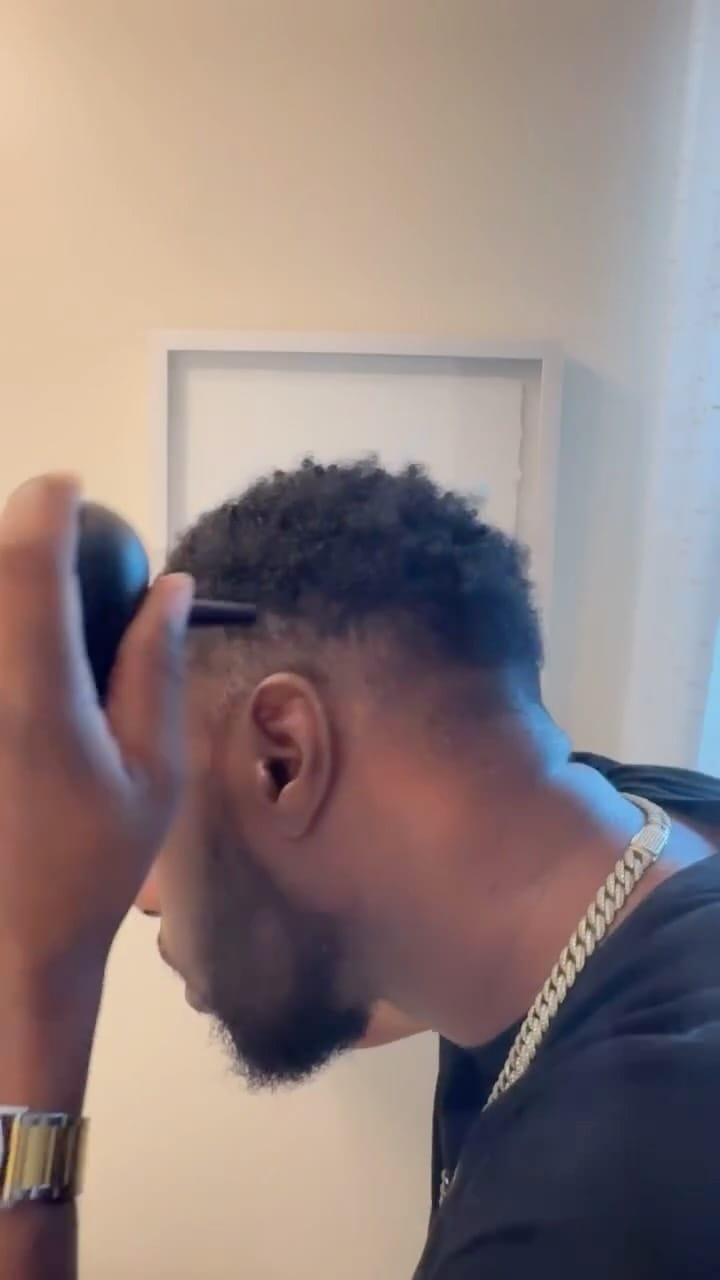 Post 6 by ᏙᏆᏟᎢᎾᎡᏆᎪ ᏴᎬᎡKᎬᏞᎬY on Instagram (video)