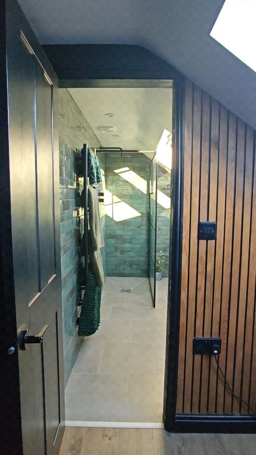 Post 1 by Cirin & Matt on Instagram (video)