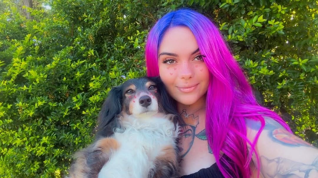 Post 4 by ✨🦴 ＡＲＬＯ 🦴✨ on Instagram (carousel)