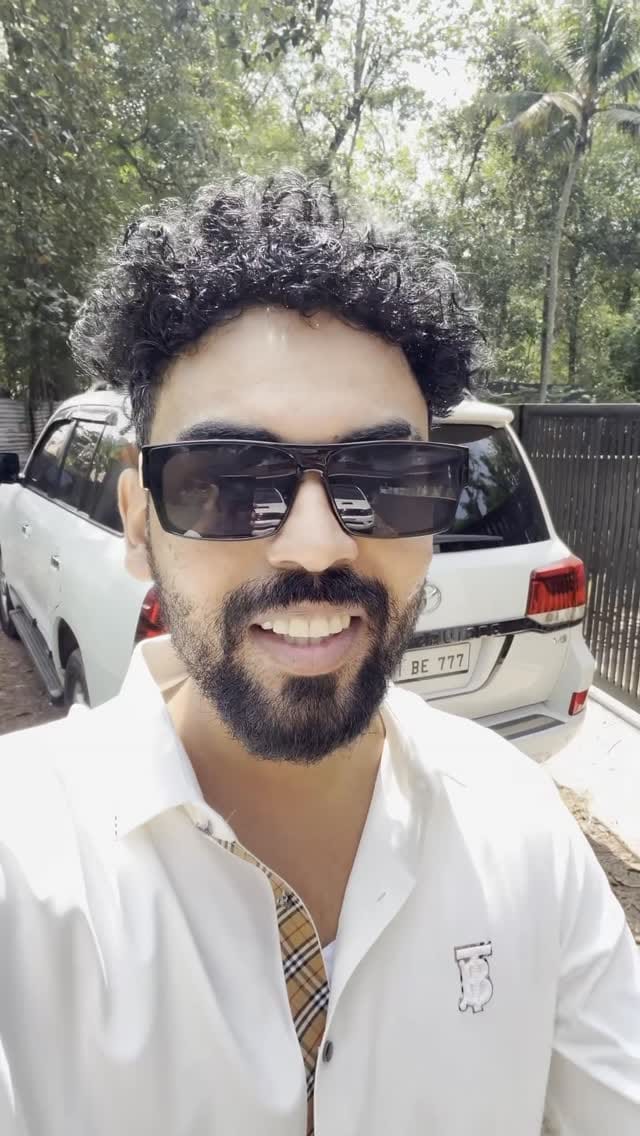 Post 6 by Mrz_Thoppi on Instagram (video)