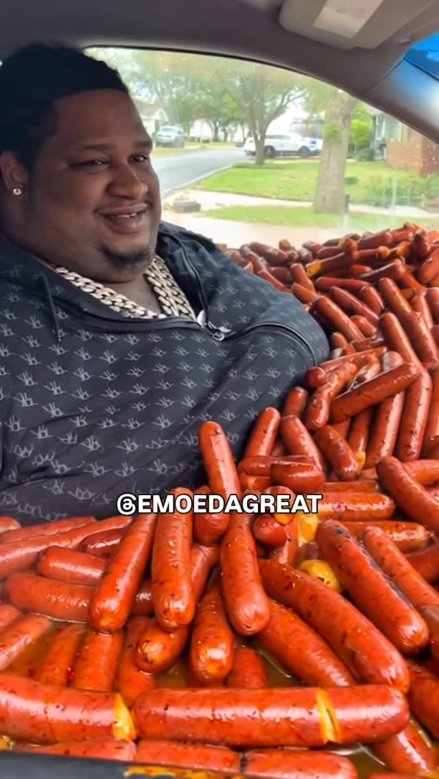 Post 1 by EMOEDAGREAT on Instagram (video)