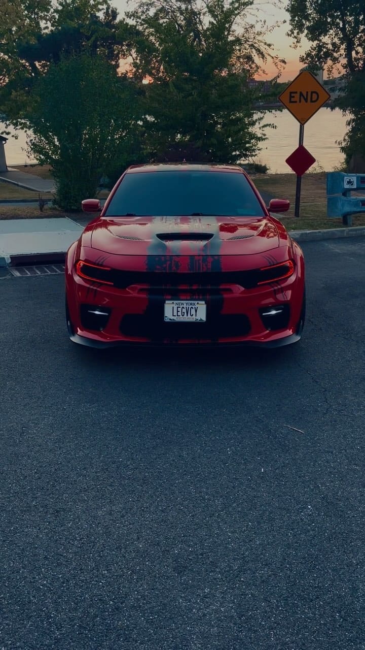 Post 10 by 𝑱𝒂𝒚 on Instagram (video)