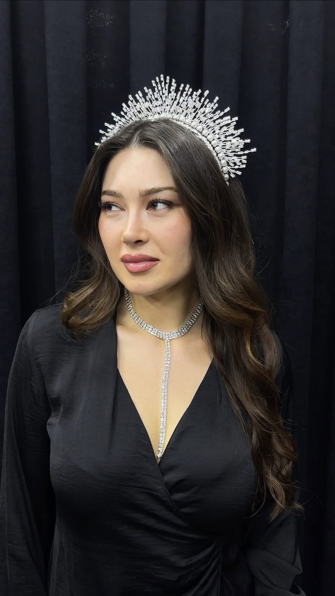 Post 3 by Gelin Tacı - Headpieces - Crowns on Instagram (video)