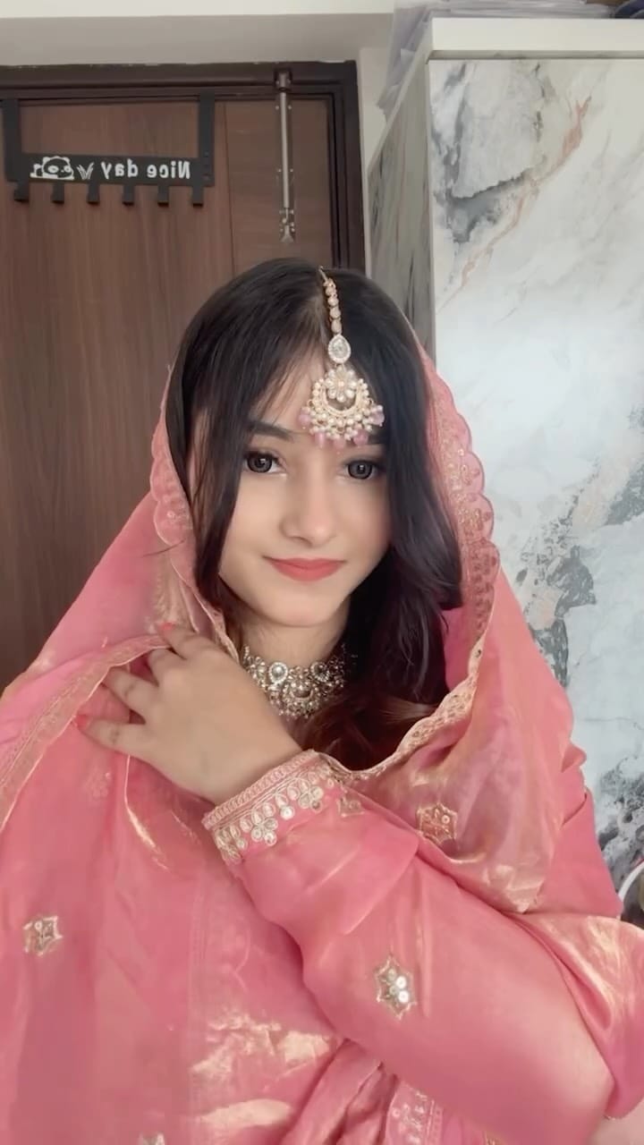 Post 2 by Harshitaa Shuklla on Instagram (video)