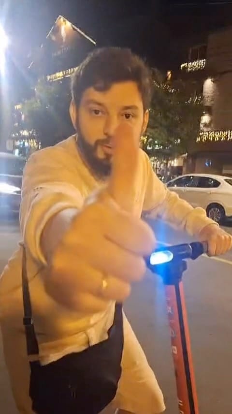 Post 8 by Vinicius M Andrade on Instagram (video)