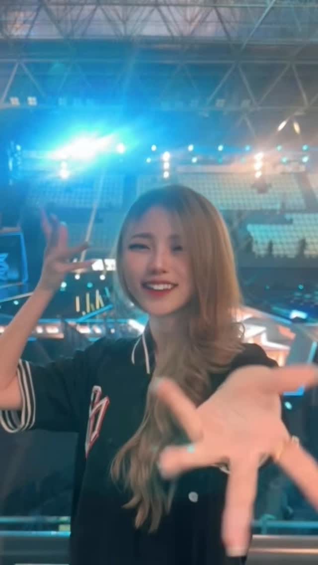 Post 2 by Leni Shelia 羅慧娜 on Instagram (video)