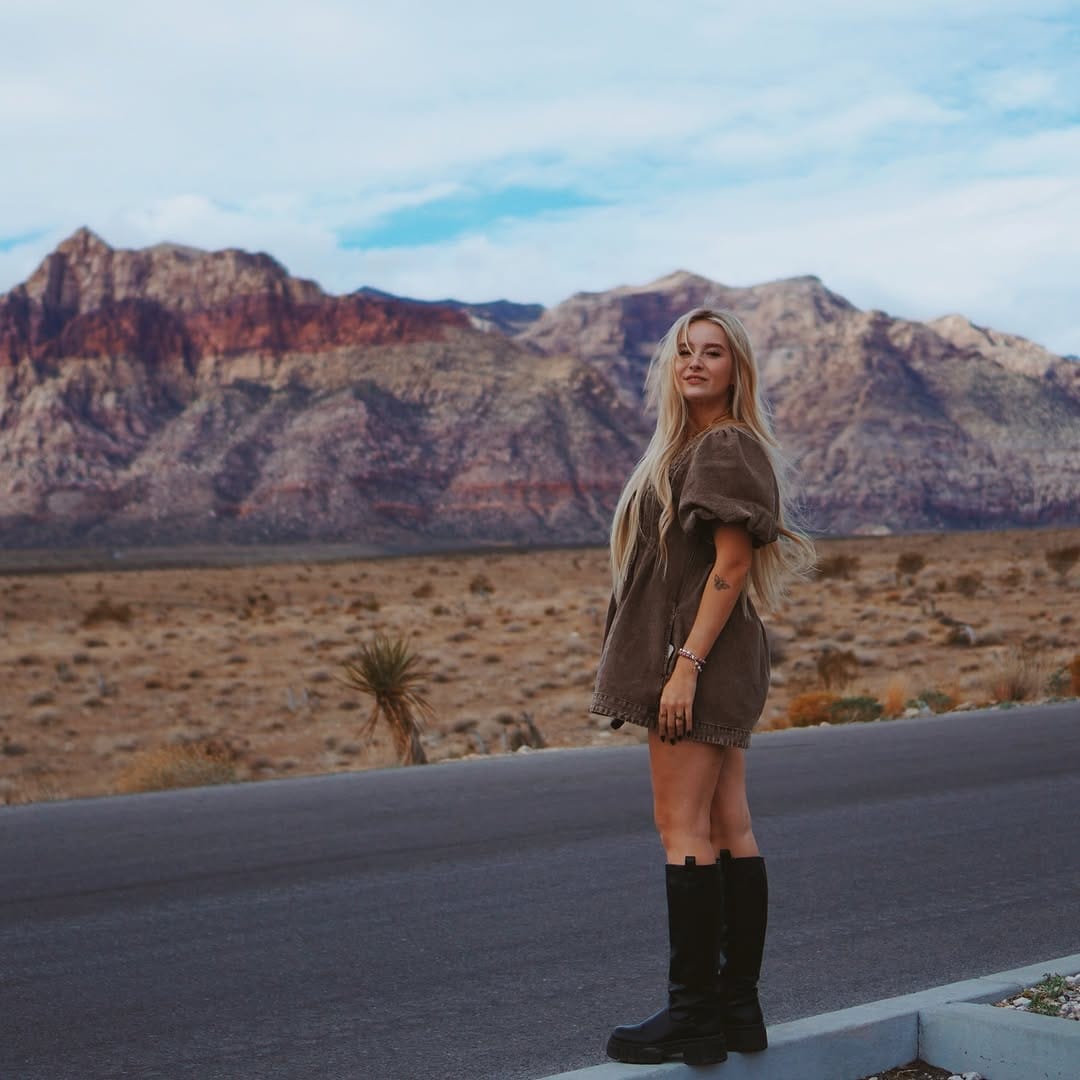 Post 9 by Jasmin Wimmer on Instagram (carousel)