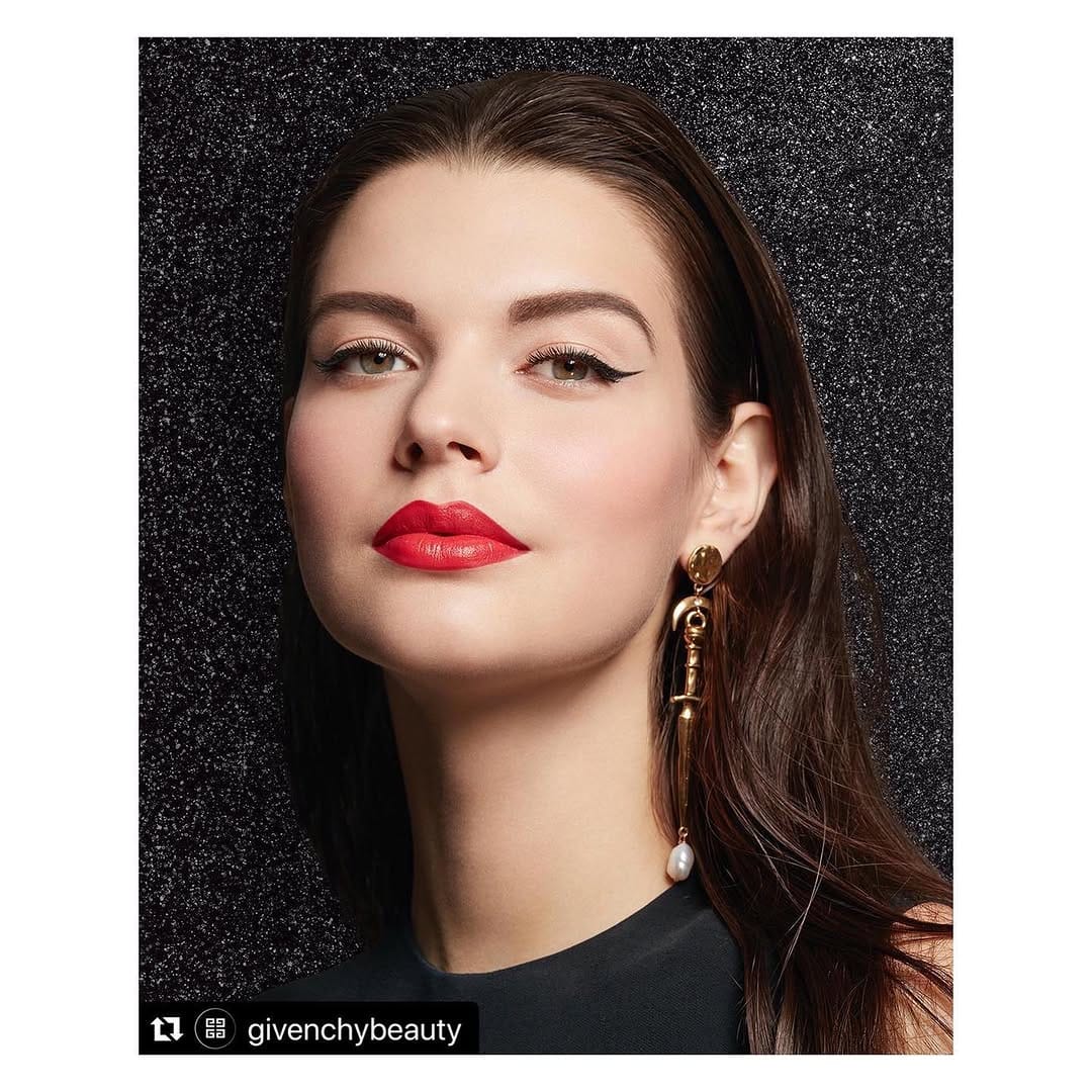 Post 9 by Sasha Zotova on Instagram (image)