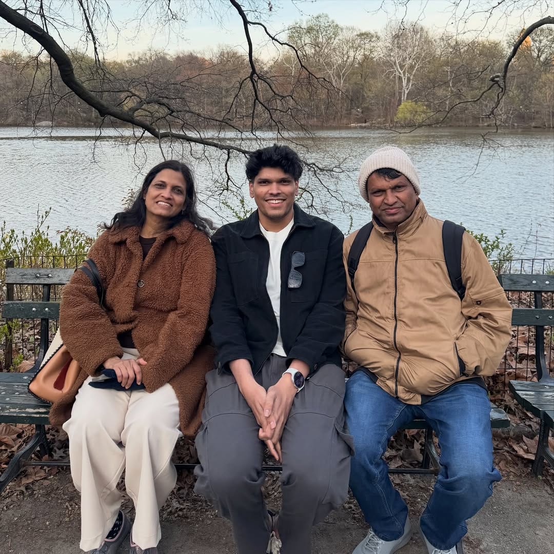 Post 6 by उर्फ़ Mithilesh Patankar on Instagram (carousel)