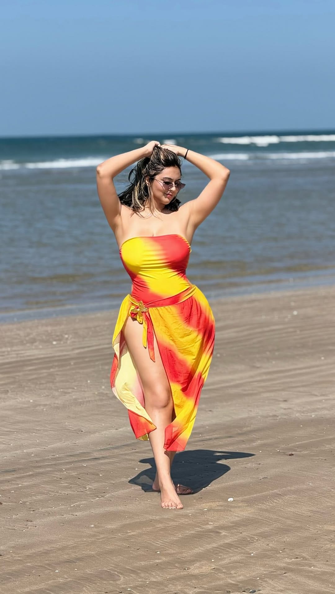 Post 2 by Kanika Bisht on Instagram (video)