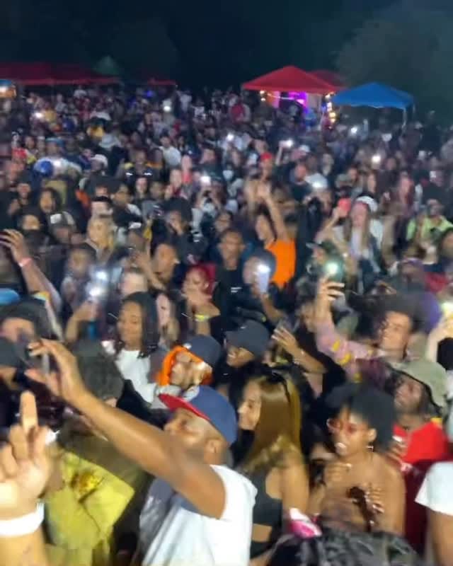 Post 6 by CrowdFreak on Instagram (video)