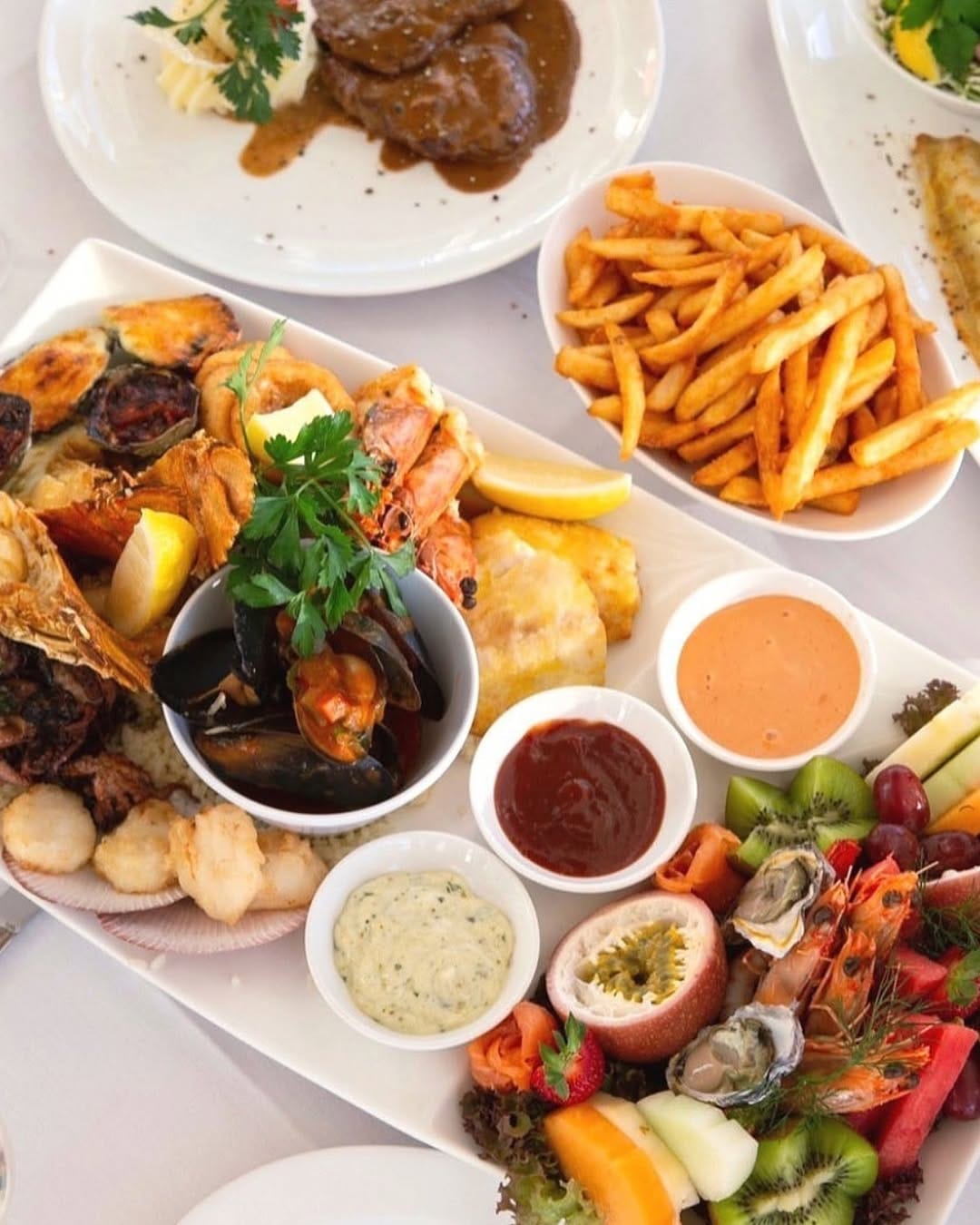 Post 2 by Omeros Bros Seafood Restaurant on Instagram (image)