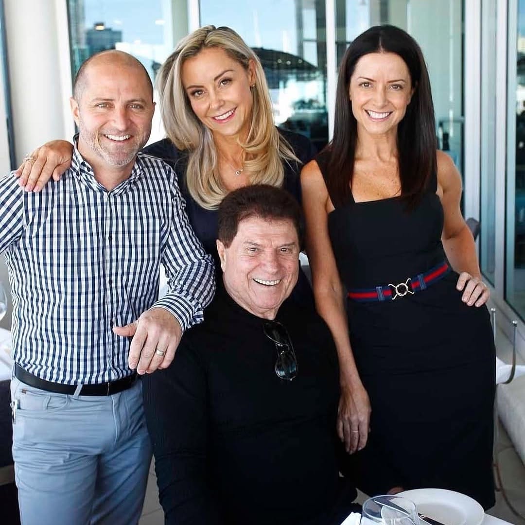 Post 10 by Omeros Bros Seafood Restaurant on Instagram (image)
