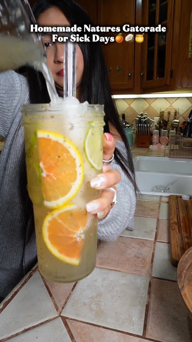 Post 3 by Lesly Montero on Instagram (video)