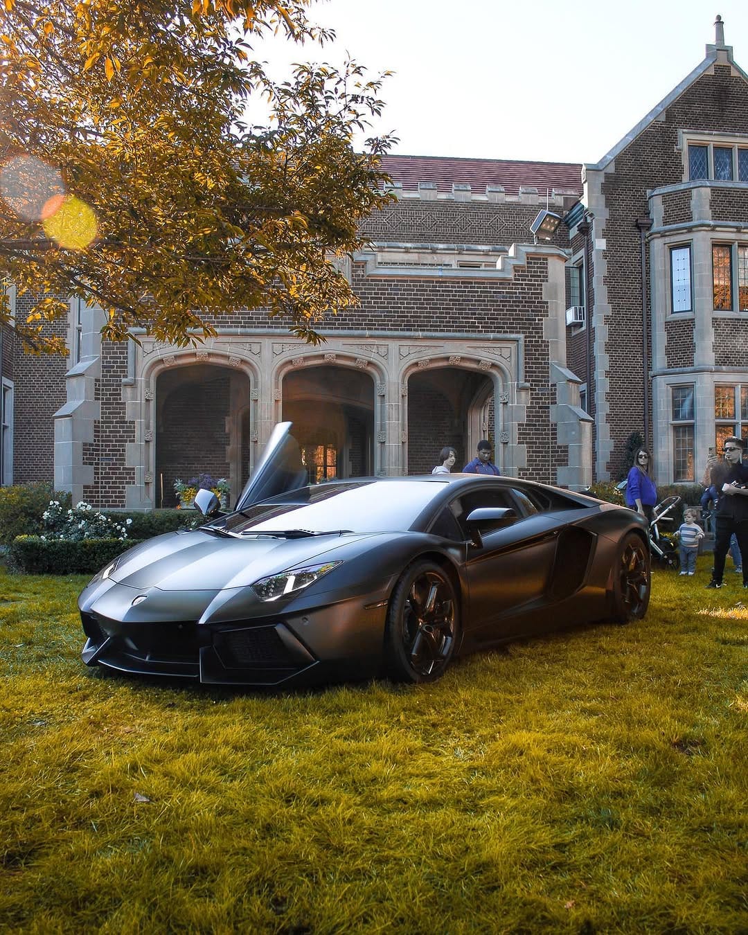 Post 1 by Scott Vogel on Instagram (image)