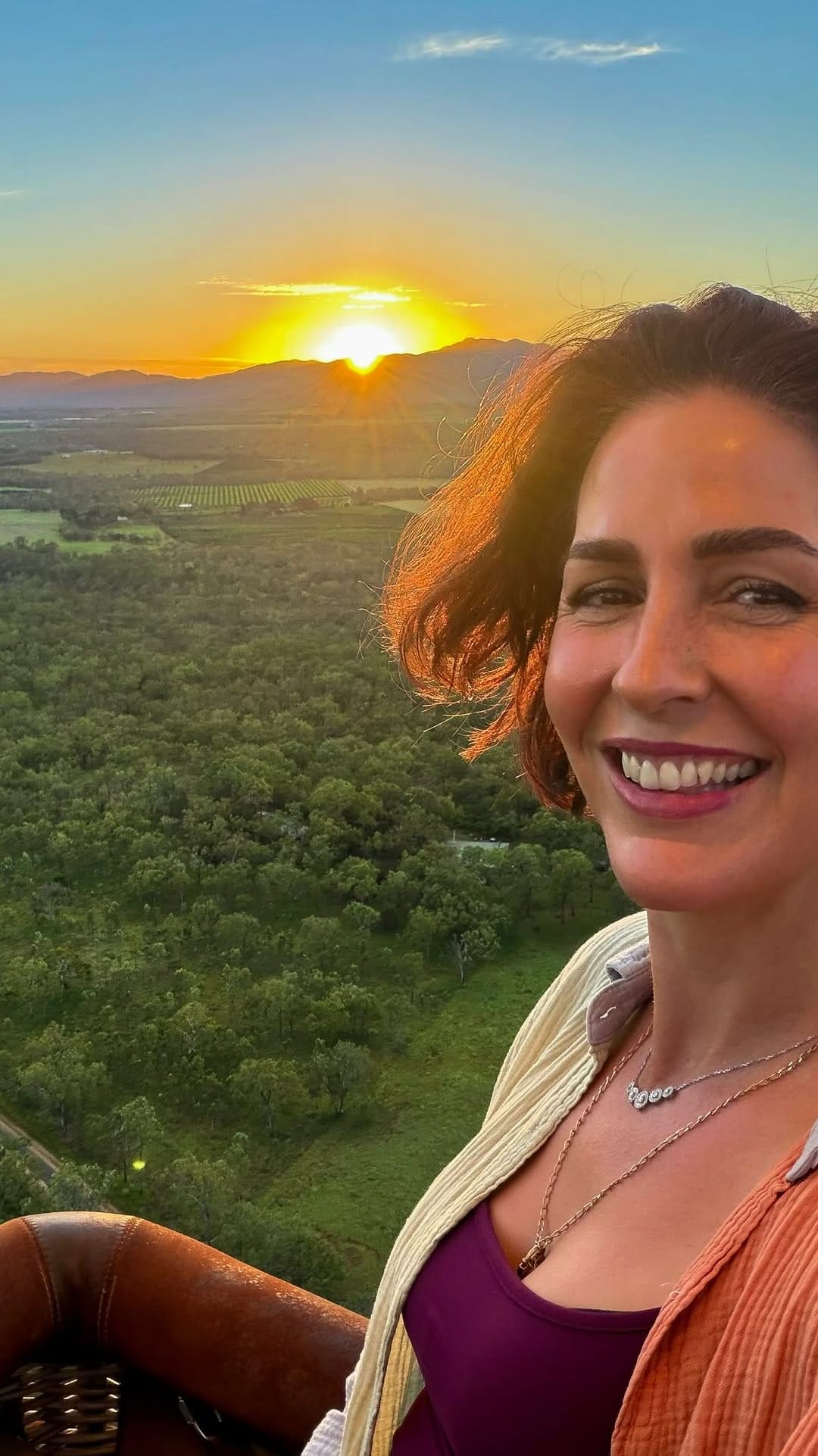Post 4 by Alana Lowes The Flying Foodie on Instagram (video)